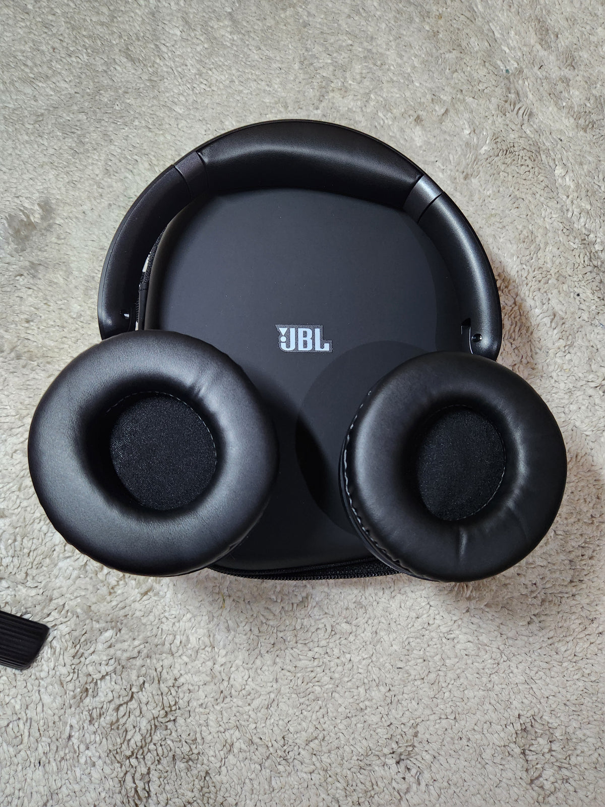 Casque JBL Tune A20 NC — Le silence dont ton travail a besoin