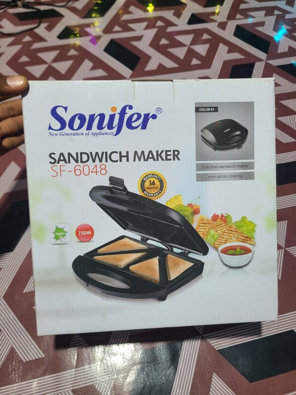 Sanduicheira – Cozimento Rápido e Prático